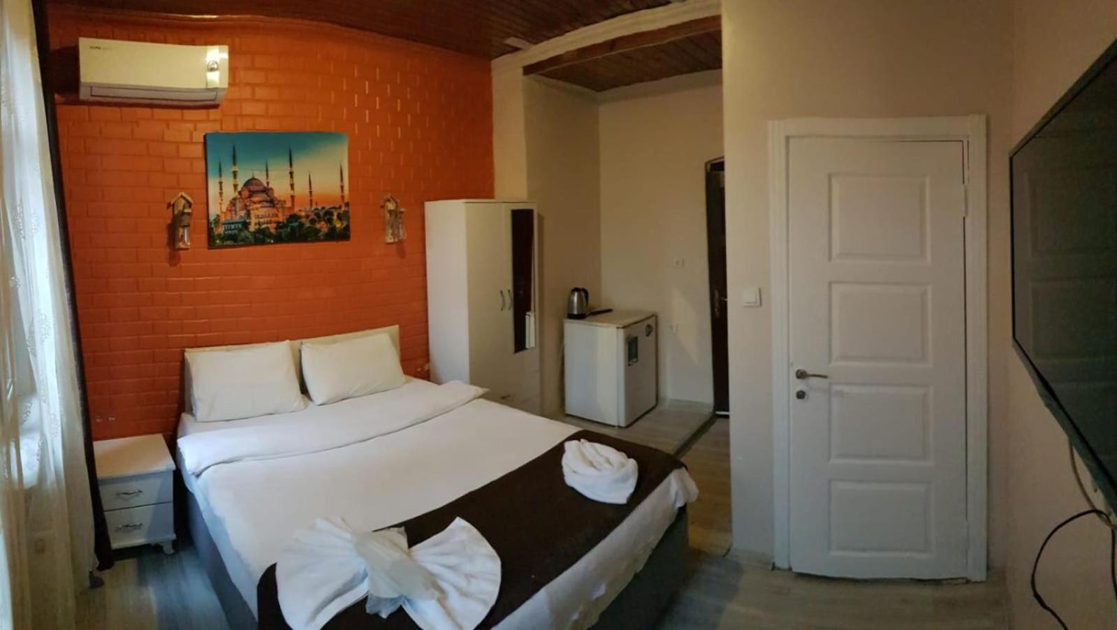 Taksim Bricktown Suite Istanbul Exterior photo